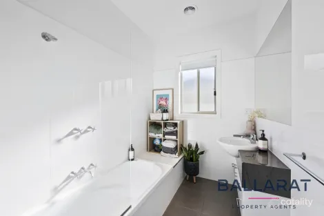 Property photo of 7 Alexandra Street Sebastopol VIC 3356
