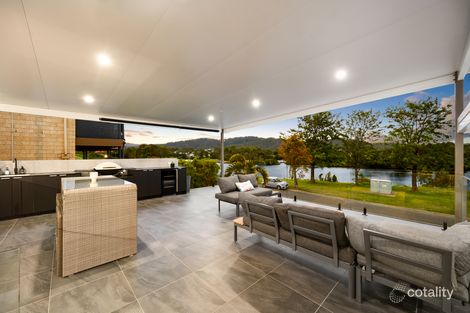 Property photo of 72 Graywillow Boulevard Oxenford QLD 4210