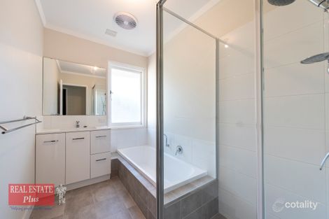 Property photo of 18 Blanchard Road Swan View WA 6056