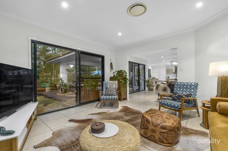 Property photo of 21 Saffron Place Seventeen Mile Rocks QLD 4073