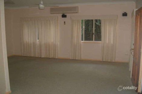 Property photo of 6 Blackbutt Place Kawana QLD 4701