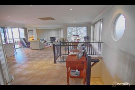 Property photo of 17 Oceanview Place Mooroobool QLD 4870