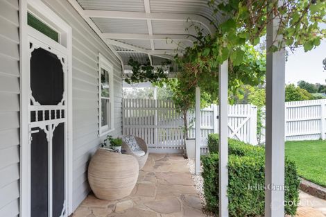 Property photo of 8 Ingrams Road Research VIC 3095
