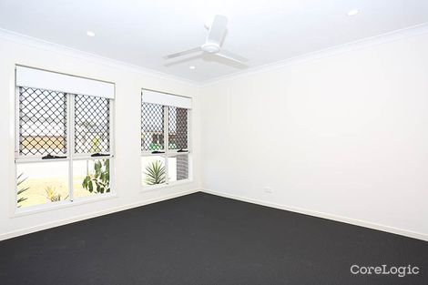 Property photo of 33 Greenhaven Circuit Narangba QLD 4504