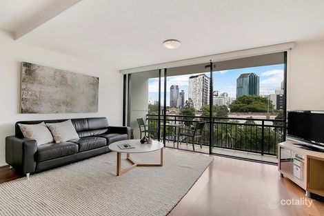 Property photo of 64/15 Goodwin Street Kangaroo Point QLD 4169