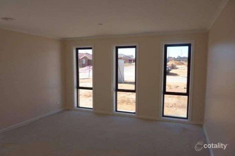 Property photo of 29 Dagmar Berne Street Macgregor ACT 2615