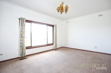 Property photo of 5 Ash Grove Dandenong VIC 3175
