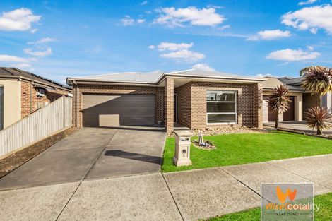 5 BLACKLEDGE DR, CRANBOURNE EAST, VIC 3977
