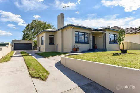 Property photo of 100 Lake Terrace East Mount Gambier SA 5290