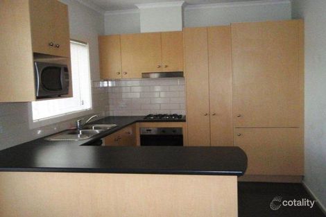 Property photo of 17 Seggan Circle Gowanbrae VIC 3043