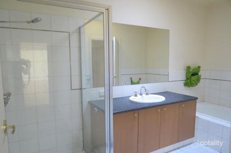 Property photo of 2/3 Parkmore Road Bentleigh East VIC 3165