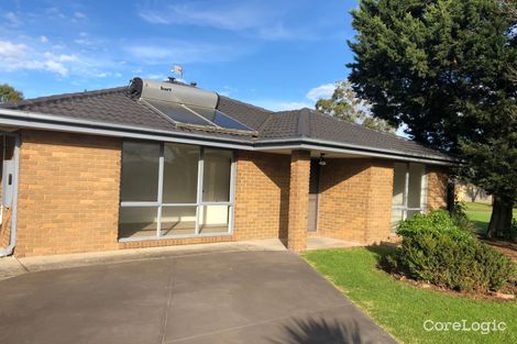 Property photo of 22 Macquarie Court Cranbourne North VIC 3977