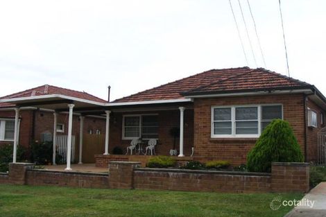 33 Kinsel Ave, Kingsgrove, NSW 2208