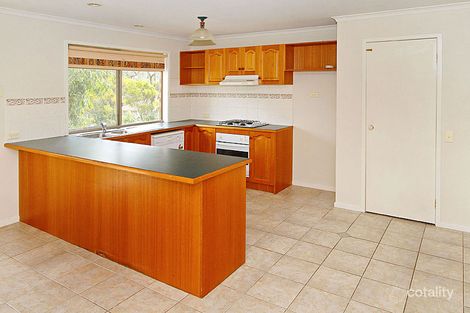 Property photo of 30 Honeyeater Terrace South Morang VIC 3752
