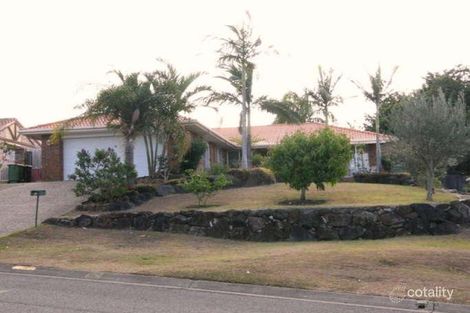 11 Quigan Tce, Highland Park, QLD 4211