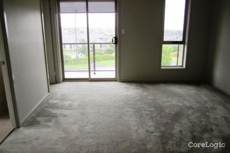 Property photo of 32 Killalea Drive Shell Cove NSW 2529