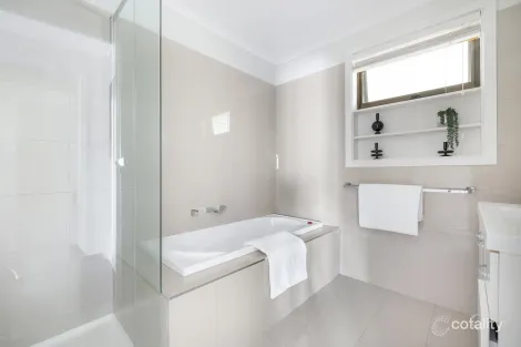 Property photo of 2/28 Hayfield Road Mount Waverley VIC 3149
