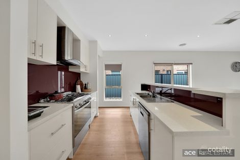 Property photo of 78 Brownlow Drive Point Cook VIC 3030