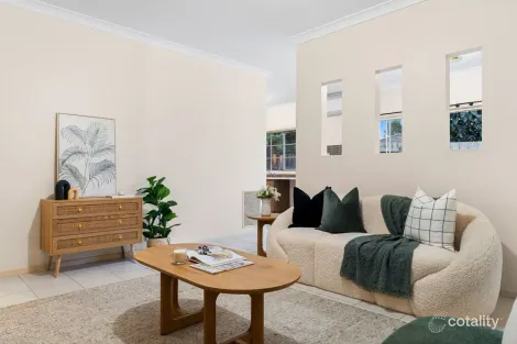 Property photo of 8A Melton Close Werribee VIC 3030
