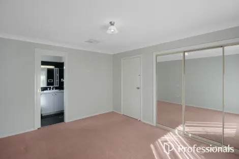 Property photo of 43 Nardoo Street Glenfield Park NSW 2650
