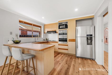Property photo of 99 Centenary Drive Mill Park VIC 3082