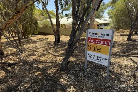 17 Nangip Cres, Darkan, WA 6392