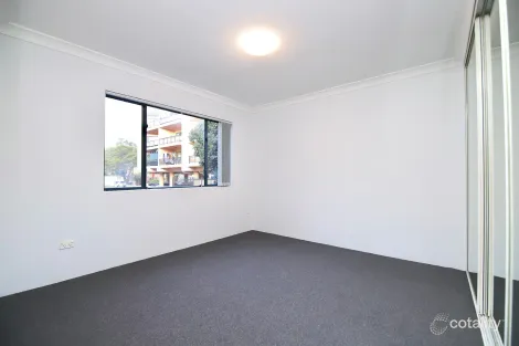 Property photo of 33/1 Bungalow Crescent Bankstown NSW 2200