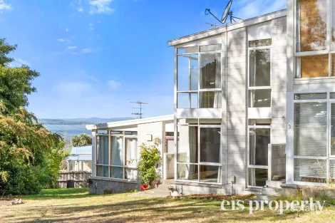 2/64-66 Crystal Downs Dr, Blackmans Bay, TAS 7052
