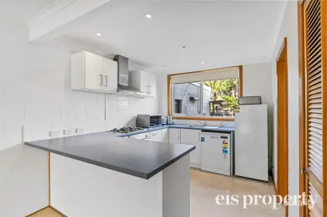 Property photo of 2/64-66 Crystal Downs Drive Blackmans Bay TAS 7052
