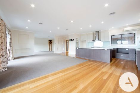 Property photo of 105 Waterfall Drive Jerrabomberra NSW 2619