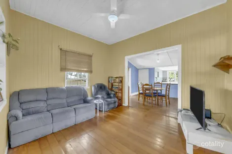 Property photo of 18 Chilcot Street Silkstone QLD 4304