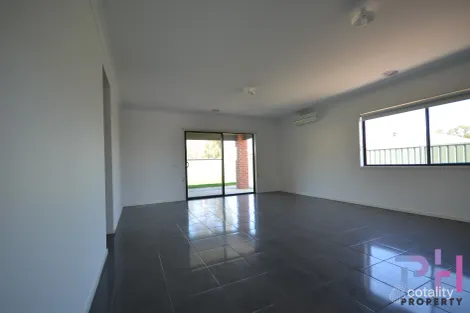 Property photo of 5 Crimson Court Kangaroo Flat VIC 3555