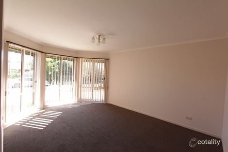 Property photo of 2 Lockwood Mews Kangaroo Flat VIC 3555