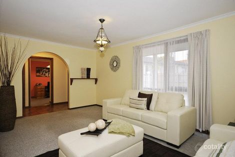 Property photo of 8 Pearl Place Ferntree Gully VIC 3156