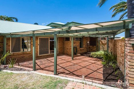 Property photo of 7 Pepperwood Rise Halls Head WA 6210