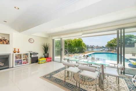 Property photo of 36 Rio Vista Boulevard Broadbeach Waters QLD 4218