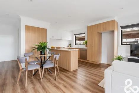 Property photo of 5/10-12 Ralph Street Reservoir VIC 3073