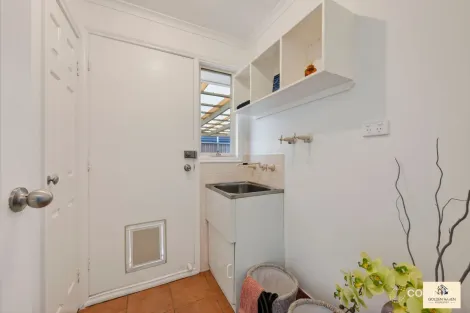 Property photo of 15 Saxby Close Amaroo ACT 2914