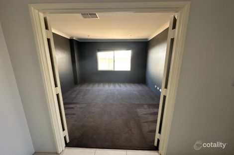 Property photo of 17 Chieftain Pass Madora Bay WA 6210