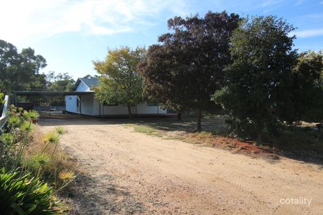 Property photo of 14 Watsons Lake Road St Arnaud VIC 3478