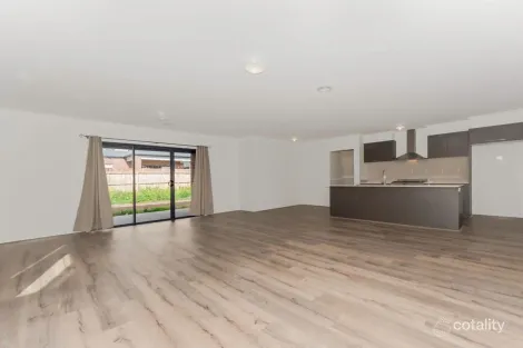 Property photo of 18 Honeycomb Avenue Manor Lakes VIC 3024