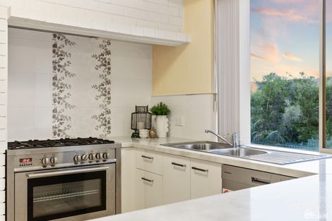 Property photo of 18 Coolabah Drive Mount Nasura WA 6112