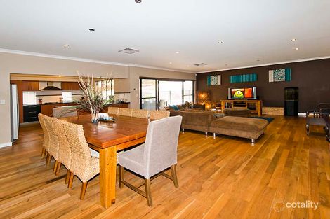 Property photo of 10 Dublin Lane Canning Vale WA 6155