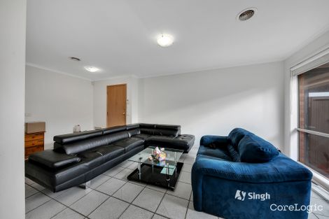 Property photo of 11 Inns Place Hoppers Crossing VIC 3029