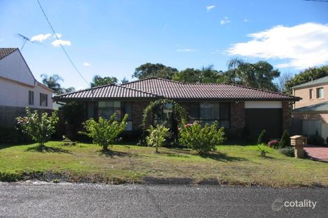 9 Manuka Pde, Gorokan, NSW 2263
