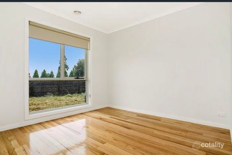 Property photo of 33 Fairhaven Avenue Beveridge VIC 3753