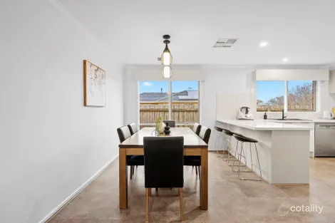 Property photo of 53 Pitfield Crescent Rowville VIC 3178