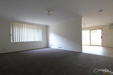 Property photo of 3 Bungonia Court Wattle Grove NSW 2173