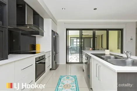 Property photo of 25 Boulevard Place Hillvue NSW 2340