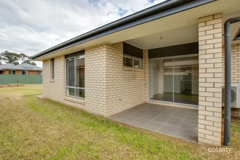 Property photo of 23 Inwood Crescent Wodonga VIC 3690